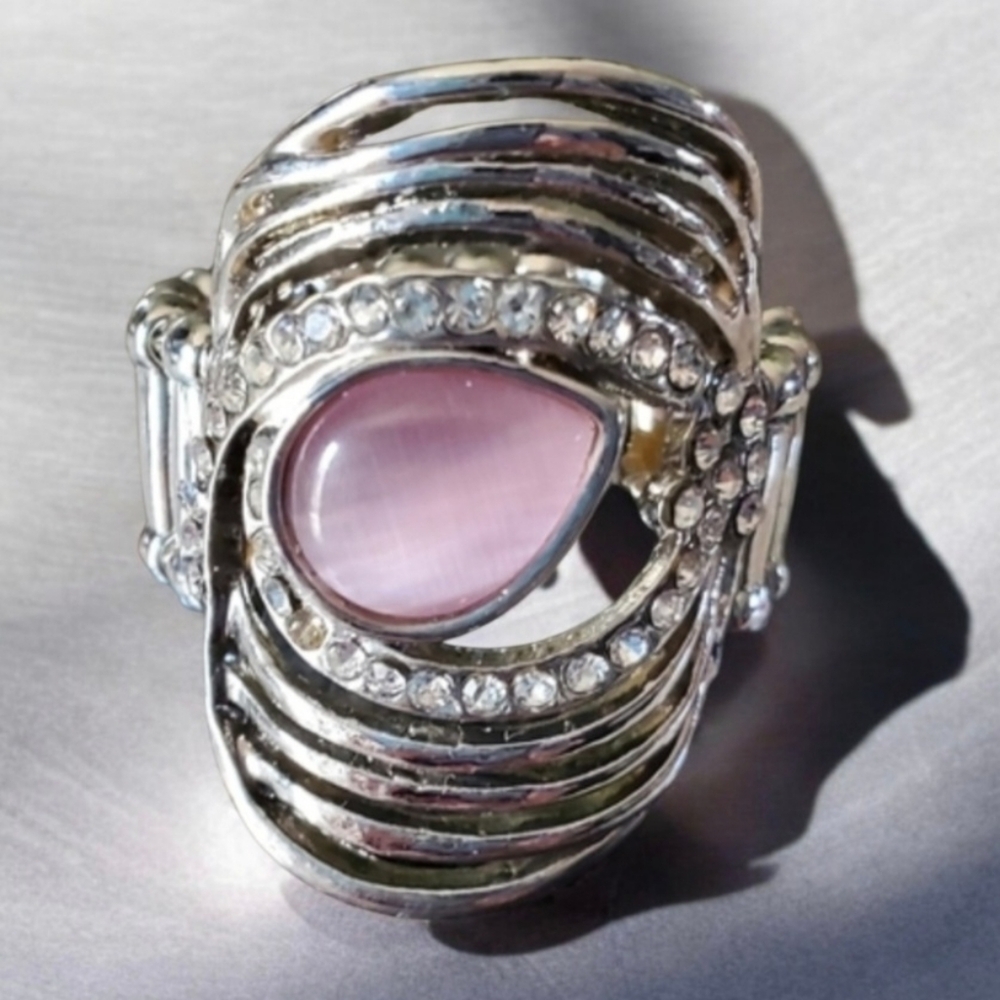 Silver Tone Stretch Ring with Pink Stone 💥3 for $24💥